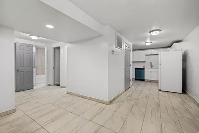5071 S Leisure Ln, Taylorsville, UT 84129 - Photo 16