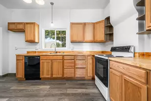177 E 300 S, Levan, UT 84639 - Photo 8