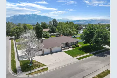 10469 S 2330 W, South Jordan, UT 84095 - Photo 6
