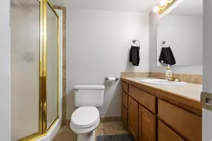 10469 S 2330 W, South Jordan, UT 84095 - Photo 28