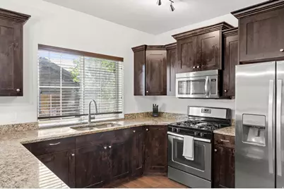 5461 Luge Lane #2104, Park City, UT 84098 - Photo 4