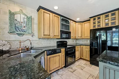 1684 E Pheasant Brook Rd, Sandy, UT 84092 - Photo 14