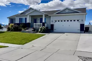 6935 W Dalmation St, West Valley, UT 84128 - Photo 2