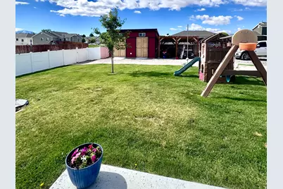 6935 W Dalmation St, West Valley, UT 84128 - Photo 8