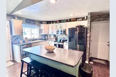 6935 W Dalmation St, West Valley, UT 84128 - Photo 18