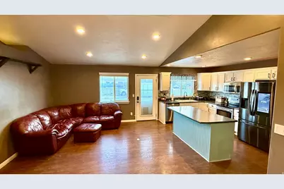 6935 W Dalmation St, West Valley, UT 84128 - Photo 22