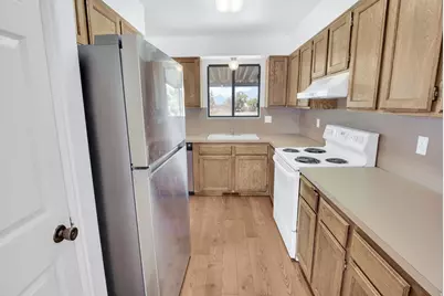 236 N 500 W, Clearfield, UT 84015 - Photo 10