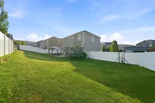 2690 E White Birch Dr, Eagle Mountain, UT 84005 - Photo 38