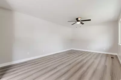 629 W King Cir N, Layton, UT 84041 - Photo 8