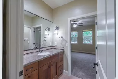1646 E 90 S, Saint George, UT 84790 - Photo 46