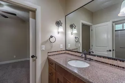 1646 E 90 S, Saint George, UT 84790 - Photo 44
