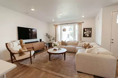 9763 N Ashgrove Ln, Highland, UT 84003 - Photo 2