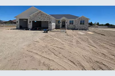 1239 S Hancock Cir, Price, UT 84501 - Photo 2