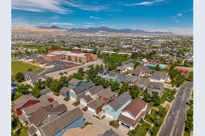 10818 S Tahoe Way W, South Jordan, UT 84009 - Photo 46