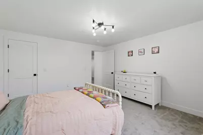945 S 1700 W, Layton, UT 84041 - Photo 32