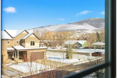 182 E 160 S #10, Kamas, UT 84036 - Photo 4