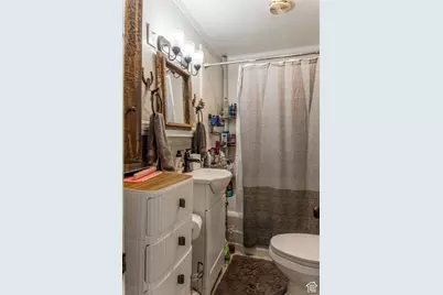 125 W 1500 S, Vernal, UT 84078 - Photo 8