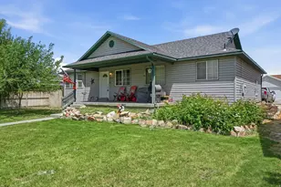 2135 E White Pine Rd, Eagle Mountain, UT 84005 - Photo 2