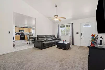2135 E White Pine Rd, Eagle Mountain, UT 84005 - Photo 4