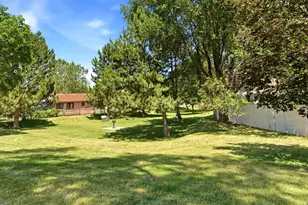 589 Quinn Ct, Ogden, UT 84404 - Photo 30