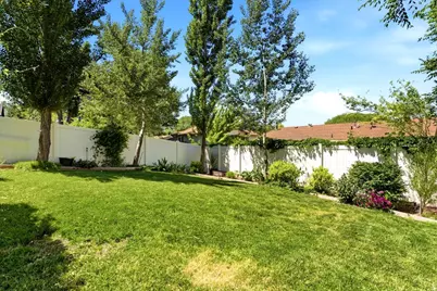 589 Quinn Ct, Ogden, UT 84404 - Photo 28