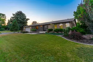 2518 W Carson Ln S, West Jordan, UT 84084 - Photo 2