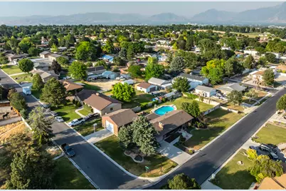 2518 W Carson Ln S, West Jordan, UT 84084 - Photo 44