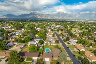 2518 W Carson Ln S, West Jordan, UT 84084 - Photo 38