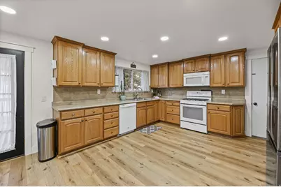 822 Pinewood Cir E, Price, UT 84501 - Photo 8