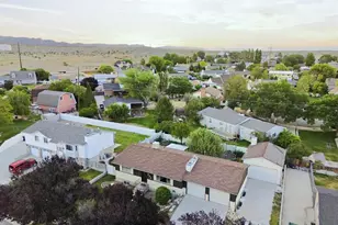 822 Pinewood Cir E, Price, UT 84501 - Photo 2