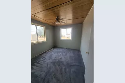 136 Geneva Dr, East Carbon, UT 84520 - Photo 20