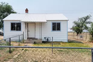 136 Geneva Dr, East Carbon, UT 84520 - Photo 4