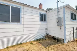 136 Geneva Dr, East Carbon, UT 84520 - Photo 28