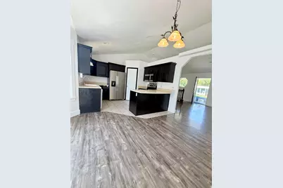 415 W 200 N, Hyrum, UT 84319 - Photo 6