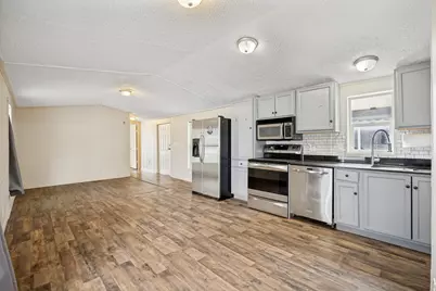 7116 W Bendixon Dr S #11, West Valley, UT 84128 - Photo 6