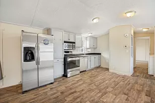 7116 W Bendixon Dr S, West Valley, UT 84128 - Photo 8