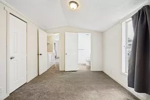 7116 W Bendixon Dr S, West Valley, UT 84128 - Photo 10