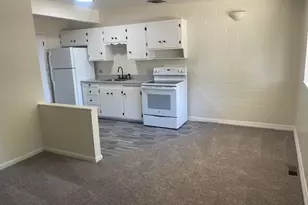 2055 E 3335 S, Salt Lake City, UT 84109 - Photo 4