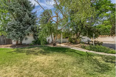 1700 E Calann Dr, Cottonwood Heights, UT 84121 - Photo 46