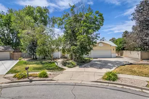 1700 E Calann Dr, Cottonwood Heights, UT 84121 - Photo 38