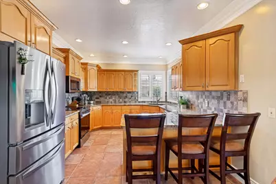 1911 W Grassy Knoll Ct, Riverton, UT 84065 - Photo 10