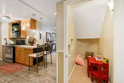 1911 W Grassy Knoll Ct, Riverton, UT 84065 - Photo 42