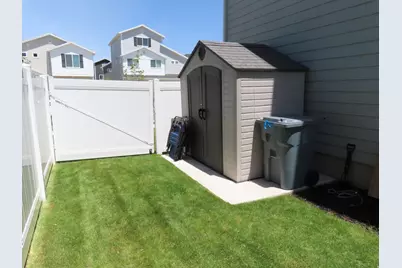 63 E Portico Ln N, Saratoga Springs, UT 84045 - Photo 4