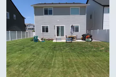 63 E Portico Ln N, Saratoga Springs, UT 84045 - Photo 2