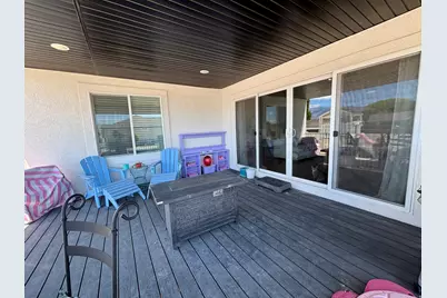 3905 N Chapman Dr, Eagle Mountain, UT 84005 - Photo 10