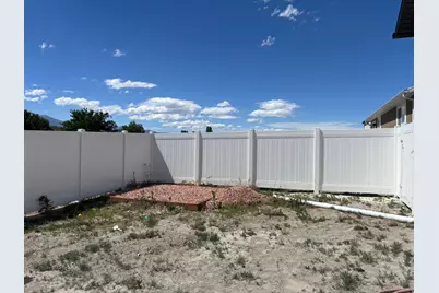3905 N Chapman Dr, Eagle Mountain, UT 84005 - Photo 6