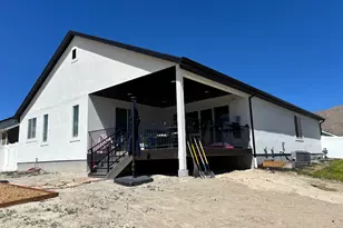 3905 N Chapman Dr, Eagle Mountain, UT 84005 - Photo 8