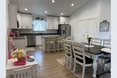 3905 N Chapman Dr, Eagle Mountain, UT 84005 - Photo 30