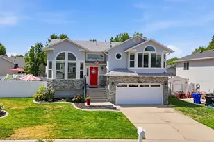 621 Willow Bend Dr W, Centerville, UT 84014 - Photo 1