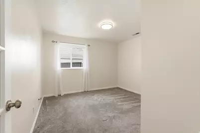 621 Willow Bend Dr W, Centerville, UT 84014 - Photo 44
